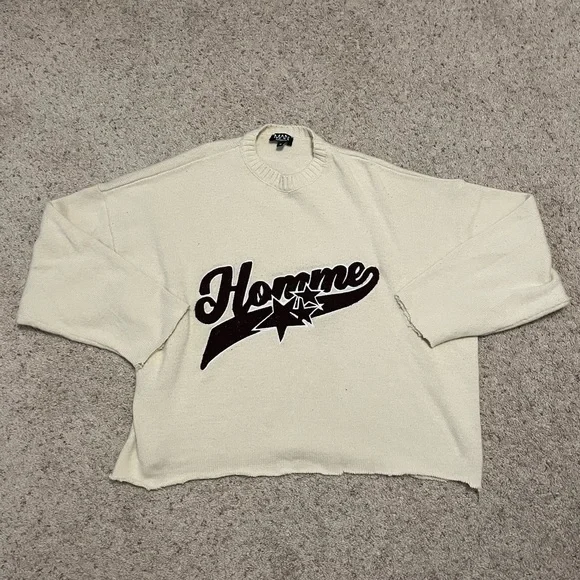 Boohoo Cropped Graphic Sweatshirt Oversized Cropped Emblem Graphic - Main Image